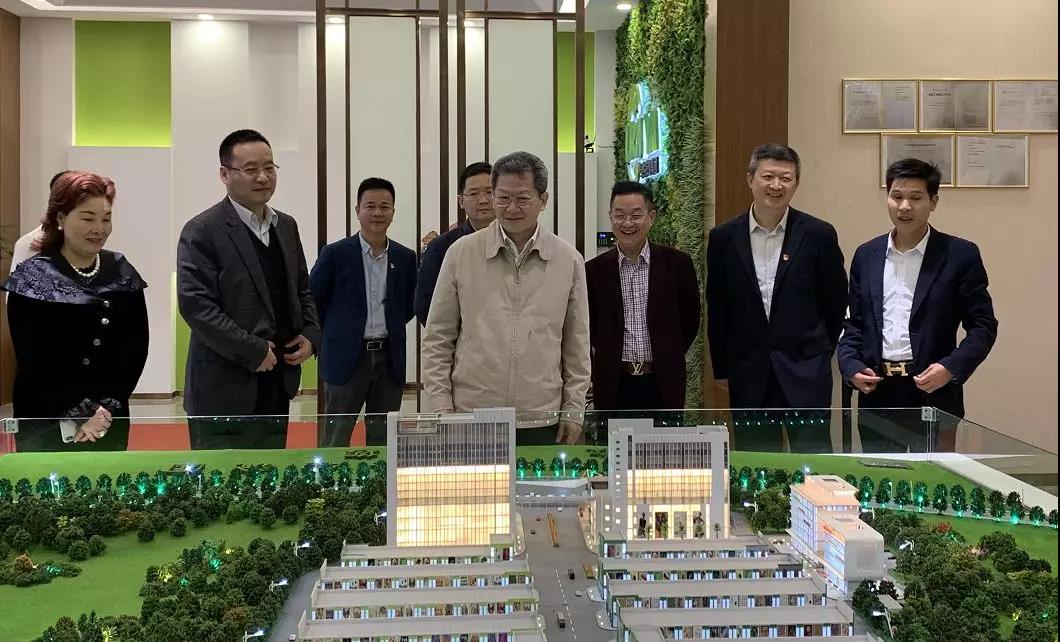【物流园动态】深圳市对口帮扶领导小组副组长、市政府党组成员陈彪、深圳对口帮扶河源指挥部总指挥王卫等领导考察绿然灯塔农产品物流园
